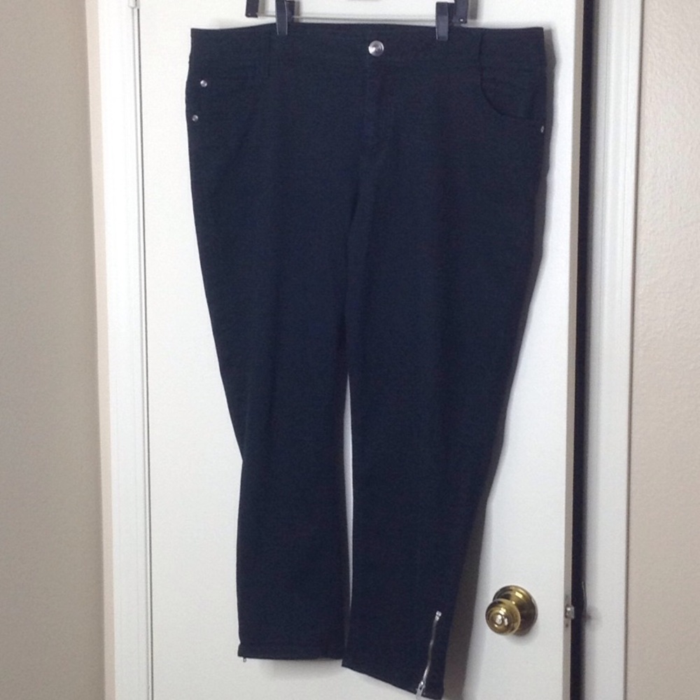 Lane Bryant Cropped Zip Stretch Jean